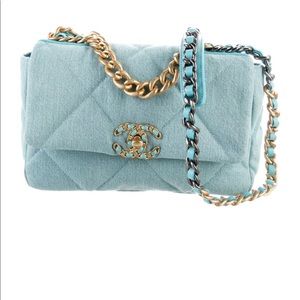 Chanel 2021 Medium 19 Denim Flag Bag -100% authentic